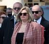 Sa petite-fille Daphné Rotcage l’a accompagnée durant ses dernières années.

Daphné Rotcajg (Rotcage) (Petite-fille de Régine), son mari Jamie - Obsèques de la chanteuse Régine au Crematorium du cimetière du Père-Lachaise à Paris. Le 9 mai 2022
© Jacovides-Moreau / Bestimage