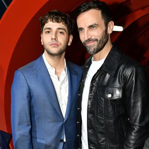 Xavier Dolan et le styliste Nicolas Ghesquiere posent après le défilé Louis Vuitton dans le cadre de la Paris Fashion Week Womenswear Fall/Winter 2019/2020 le 05 mars 2019 à Paris, France. Photo Laurent Zabulon/ABACAPRESS.COM