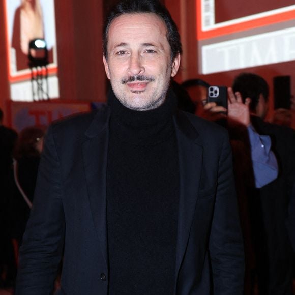 Elle a également adopté le jeune Surifel avec l'acteur Michael Cohen

Michael Cohen participe à la soirée Time Magazine France à Paris, France, le 15 décembre 2025. Photo par Jerome Domine/ABACAPRESS.COM