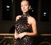 Elle vit à Madrid, dans le quartier de Chamberí, où elle possède un duplex.

Ester Expósito au Grand Dîner du Louvre à Paris.
Photo par Backgrid USA / Bestimage