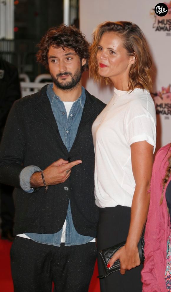 Laure Manaudou et Jérémy Frérot - Arrivées à la 17ème cérémonie des NRJ Music Awards 2015 au Palais des Festivals à Cannes, le 7 novembre 2015. © Christophe Aubert via Bestimage