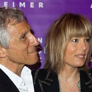 Depuis plus de vingt ans, Nagui file le parfait amour avec Mélanie Page, avec qui il a eu trois enfants.

Nagui et sa femme Mélanie Page - Photocall du Gala de la Fondation Recherche Alzheimer placée sous le signe de l’émotion et du partage avec un concert unique sur le thème "2 générations chantent pour la 3ème" à l’Olympia à Paris. © Olivier Borde - Bertrand Rindoff/Bestimage