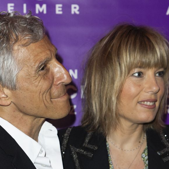 Depuis plus de vingt ans, Nagui file le parfait amour avec Mélanie Page, avec qui il a eu trois enfants.

Nagui et sa femme Mélanie Page - Photocall du Gala de la Fondation Recherche Alzheimer placée sous le signe de l’émotion et du partage avec un concert unique sur le thème "2 générations chantent pour la 3ème" à l’Olympia à Paris. © Olivier Borde - Bertrand Rindoff/Bestimage