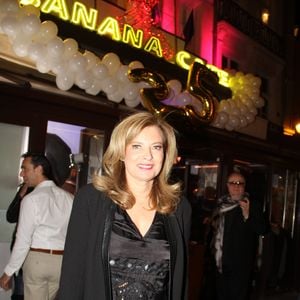 Valérie Trierweiler - 25 ans du club Banana café à Paris, France, le 5 décembre 2016. Les maîtres des lieux, Michel Michel et Rudy of Paris (Rudy Latchman), ont décidé de fêter les 25 ans du club Banana café ce lundi 5 décembre 2016 de 23h à l'aube. © Baldini/Bestimage