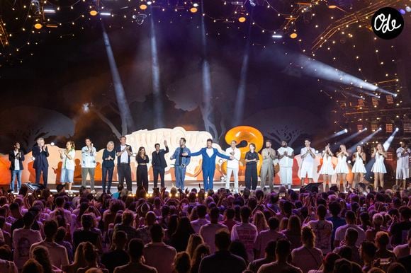 Kev Adams, Nikos Aliagas, Elodie Poux, Chantal Ladesou, Jean-Luc Reichmann,Jarry, Jamel Debbouze, Laurent Ruquier, Nash, Samuel Bambi, Nordine Ganso, Thomas Marty, Inès Reg, Nino Arial durant l'enregistrement de la seconde soirée de "L'humour à la plage" pour la 3eme édition du festival de Juan les Pins à la pinède Gould le 27 juin 2026.  © Jack Tribeca/Bestimage
