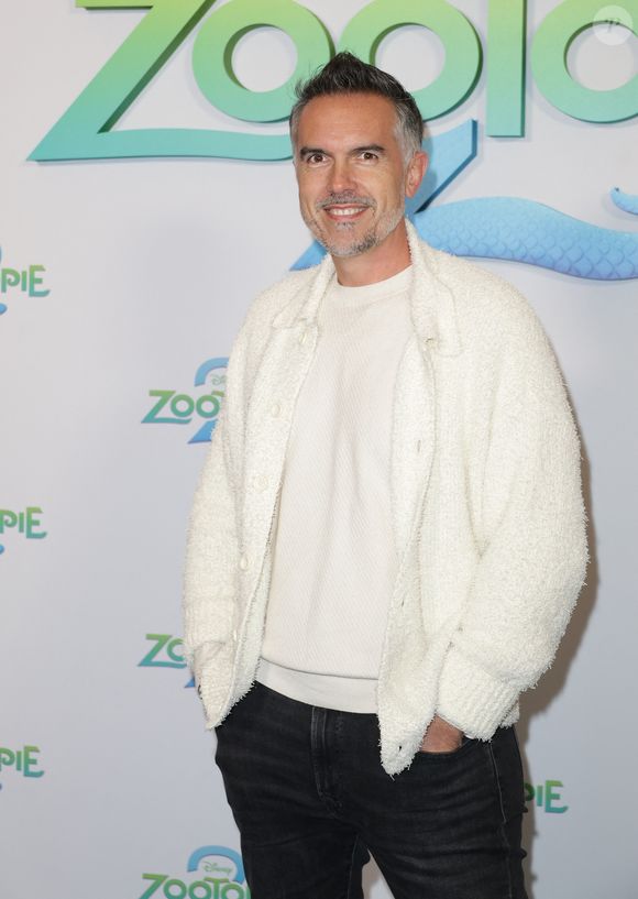 Selon une étude, 8,2 secondes suffisent à notre cerveau pour tomber amoureux.

Maxime Chattam à la première du film "Zootopie 2" au Grand Rex à Paris le 22 novembre 2025.

© Coadic Guirec / Bestimage