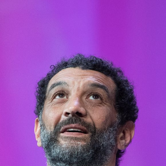 Ramzy Bedia lors de la cérémonie d'ouverture du 7e Festival international CannesSeries à Cannes, en France, le 5 avril 2024. Photo : Aurore Marechal/ABACAPRESS.COM