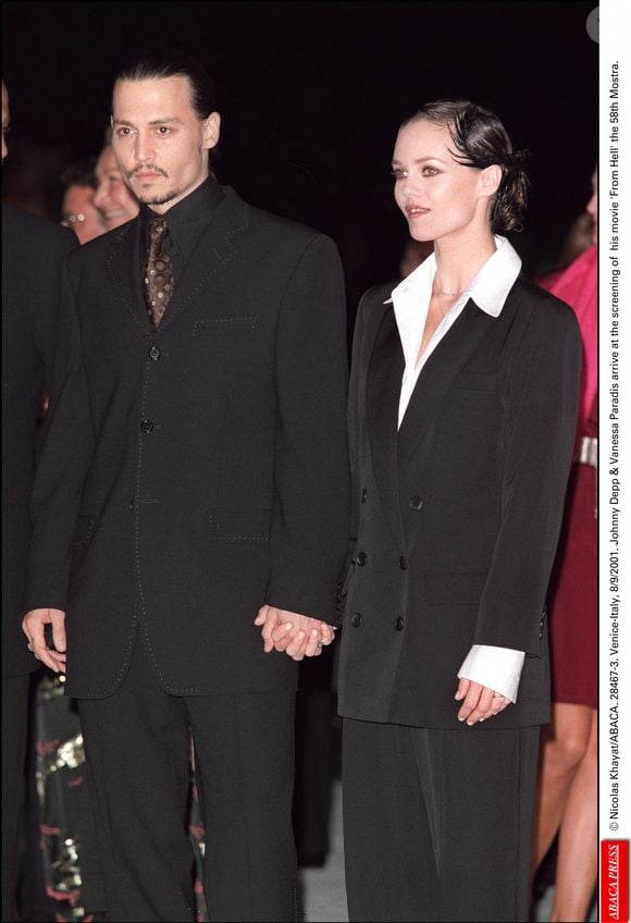 Johnny Depp et Vanessa Paradis arrivent à la projection de son film 'From Hell' à la 58ème Mostra. © Nicolas Khayat/ABACA. Venise-Italie, 8/9/2001.