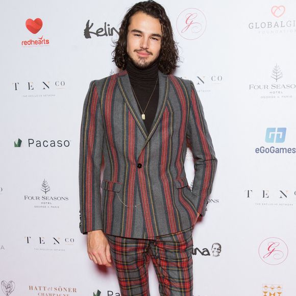Anthony Colette participe au photocall lors du Global Gift Gala 2021 au Four Seasons Hotel George V le 30 octobre 2021 à Paris, France. Photo par Nasser Berzane/ABACAPRESS.COM