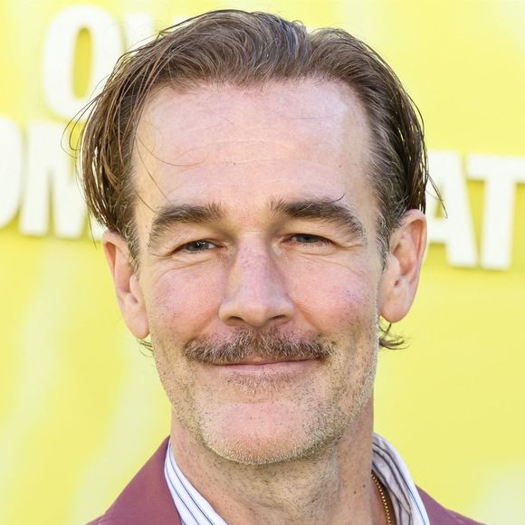 James Van Der Beek à la première de la série "Overcompensating" à Los Angeles, le 14 mai 2025 © Backgrid USA / Bestimage