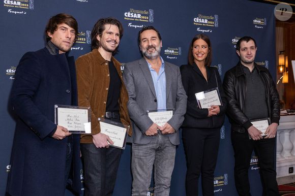 François Civil, Gilles Lellouche, Karim Leklou, Hugo Sélignac, Adèle Exarchopoulos au photocall du déjeuner des nommés aux César 2022 au Fouquet's à Paris, France, le 6 février 2022. © Olivier Borde/Bestimage