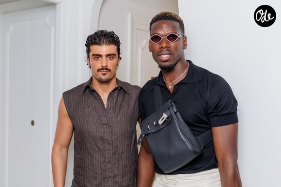 et côtoie des univers passionnants,

Sofian Saï et Paul Pogba - Présentation d'une nouveauté exclusive de HFC Paris: le Grand Prix de Monaco. Le 3 juin 2026 © Sebastien Frémont / Bestimage
© Sebastien Frémont / Bestimage