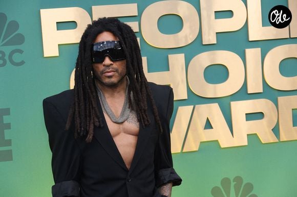 Lenny Kravitz assiste à la cérémonie des People's Choice Awards 2024 au Barker Hangar, le 18 février 2024, à Santa Monica, en Californie. © Crash-imageSPACE / Zuma Press / Bestimage
