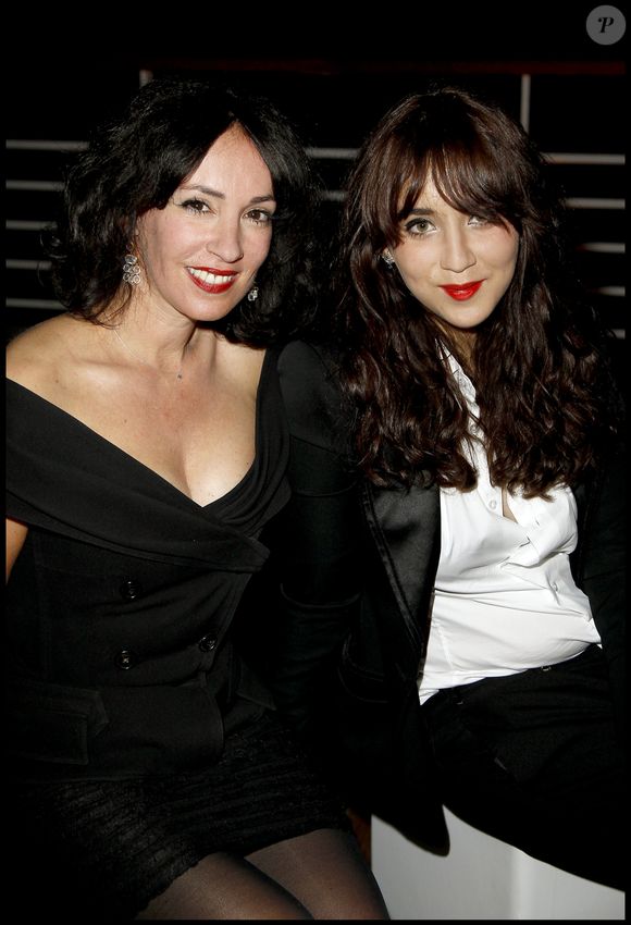Béatrice Ardisson et sa fille Ninon © Guillaume Gaffiot/Bestimage