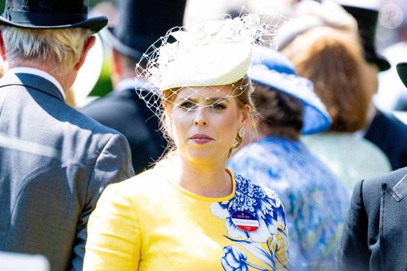 La princesse Béatrice assiste au troisième jour du Royal Ascot 2025 à l'hippodrome d'Ascot au Royaume-Uni. Le 19 juin 2025. ©  Mischa Schoemaker/ABACAPRESS.COM