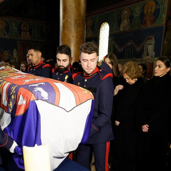Princesse Leonor (La princesse Leonor), Infante Sofia (L'infante Sofia d'Espagne), Reine Sofia (La reine Sofia), Reine Letizia (La reine Letizia d'Espagne) et Roi Felipe (Le roi Felipe VI d' Espagne) - La famille royale d'Espagne assiste au service commémoratif de la princesse Irène de Grèce à la cathédrale orthodoxe grecque de Saint-André et Saint Démétrius, à Madrid, Espagne, le 17 janvier 2026. © Pool/Bestimage