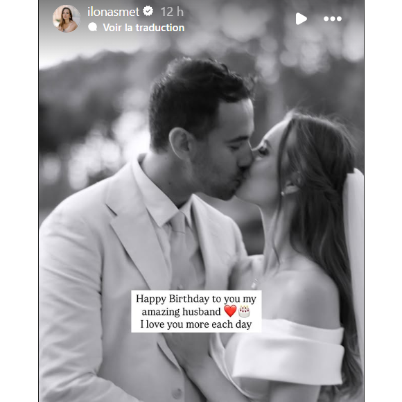 Ainsi pour célébrer ce 30e anniversaire, Ilona Smet a décidé de publier un émouvant cliché sur lequel on peut la voir en robe blanche en train d'embrasser son mari.

Ilona Smet et son mari