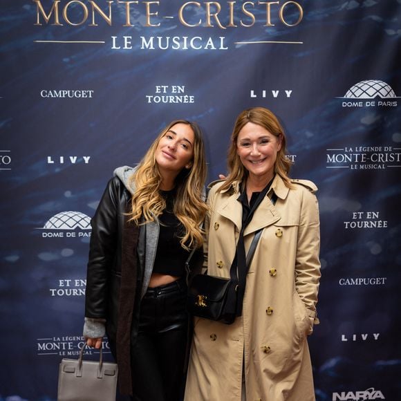 Daniela Lumbroso était aussi présente à cet évènement ce jour-là

Exclusif - Daniela Lumbroso et sa fille Carla Ghebali au photocall du showcase de présentation de la comédie musicale La Légende du Comte de Monte Cristo à Salle Gaveau à Paris, France, le 25 septembre 2025. © Julien Sarkissian/Bestimage