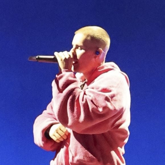Le chanteur a assuré un show d’1h30 devant une foule conquise dans le désert californien…

Justin Bieber le deuxième jour du premier week-end du 2026 Coachella Valley Music and Arts Festival à Indio, en Californie. Le 11 avril 2026. © Backgrid USA / Bestimage