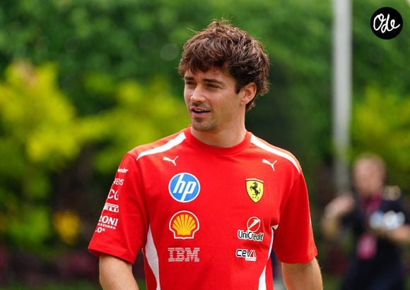 En marge de la saison de Formule 1, le pilote star de la Scuderia Ferrari a fait fondre ses fans en évoquant la naissance imminente de son tout premier enfant avec son épouse Alexandra.

Charles Leclerc, pilote Ferrari, sur le circuit urbain de Marina Bay, à Singapour, avant le Grand Prix de Singapour de dimanche. Date de la photo : vendredi 9 octobre 2026. Crédit photo : David Davies/Pa wire