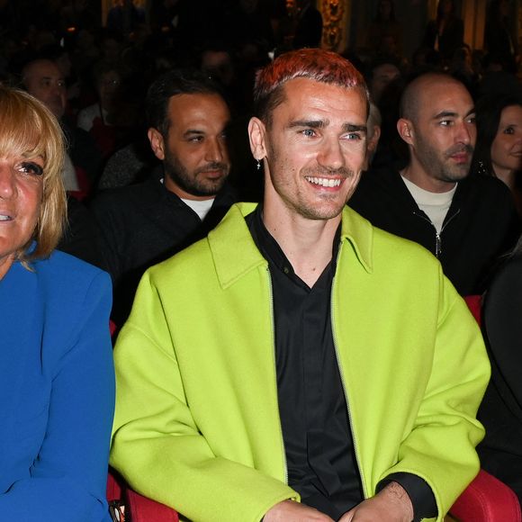 Isabelle Griezmann, Antoine Griezmann et sa femme Erika Choperena - Inauguration de la statue de cire de "Antoine Griezmann" au musée Grévin à Paris le 6 mars 2023. © Coadic Guirec/Bestimage