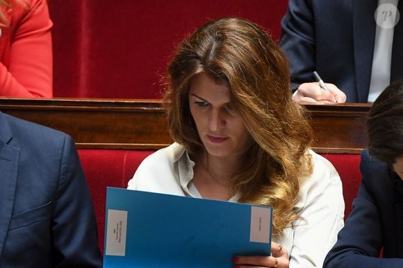 Marlène Schiappa, ancienne secrétaire d'Etat, chargée de l'Économie sociale et solidaire et de la Vie associative - Séance de questions au gouvernement à l'Assemblée Nationale à Paris le 11 avril 2023.

© Lionel Urman / Panoramic / Bestimage