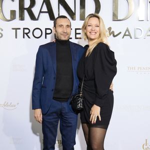 Une soirée à laquelle ont participé Zinedine Soualem et sa compagne Caroline Faindt

Zinedine Soualem et sa compagne Caroline Faindt - Première édition des Trophées Madame – Le Grand Dîner dans le cadre prestigieux de l'hôtel Peninsula à Paris le 6 mars 2025. Cet événement d’exception a réuni des figures influentes du monde de la culture, du sport, du luxe et de l’entrepreneuriat, venues célébrer les femmes qui façonnent et inspirent notre époque.
Placée sous le signe de l’excellence, de l’innovation et de l’audace, cette soirée a mis à l’honneur des personnalités féminines remarquables, sélectionnées pour leur impact et leur engagement dans leur domaine respectif.
Le trophée exclusif des « Trophées Madame » a été conçu par l’artiste de street art Leloluce, incarnant la force et la résilience des femmes d’aujourd’hui.
Les lauréates ont été choisies par un comité d’expertes influentes, issues du mouvement Women With Impact et reconnues pour leur discernement et leur engagement en faveur de la promotion des femmes. © Cyril Moreau/Bestimage
