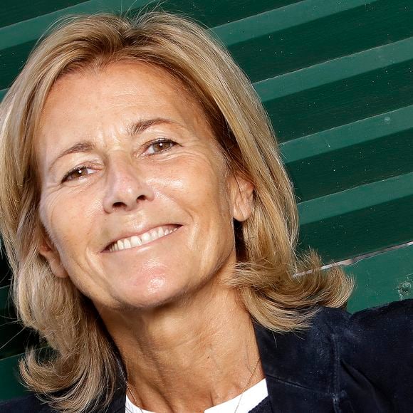 Claire Chazal pose à Paris © Cédric Perrin/Bestimage
