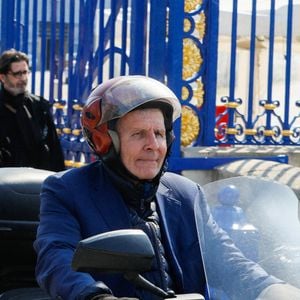 Patrick Poivre d'Arvor - Sorties de l'hommage funèbre à Jacques Perrin aux Invalides à Paris, France, le 29 avril 2022. © Christophe Clovis/Bestimage