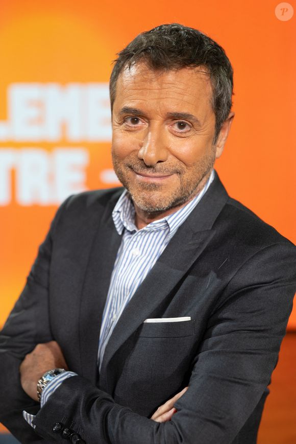 Bernard Montiel sur plateau de l'émission "Animalement Vôtre" présentée par Bernard Montiel et diffusée le 15 février 2026 sur France 3, à Paris, France, le 13 janvier 2026. © Julien Sarkissian/Bestimage