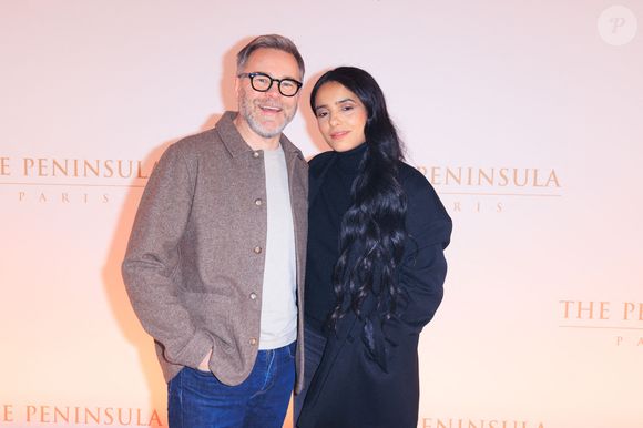 Guillaume de Tonquédec et Hafsia Herzi assistent à un photocall pour le Gala d'Hiver du Peninsula Paris, avec un cocktail dînatoire orchestré par le Chef Exécutif David Bizet et la Chef Pâtissière Anne Coruble à l'hôtel Peninsula à Paris, France le 27 novembre 2025. Photo by David Boyer/ABACAPRESS.COM