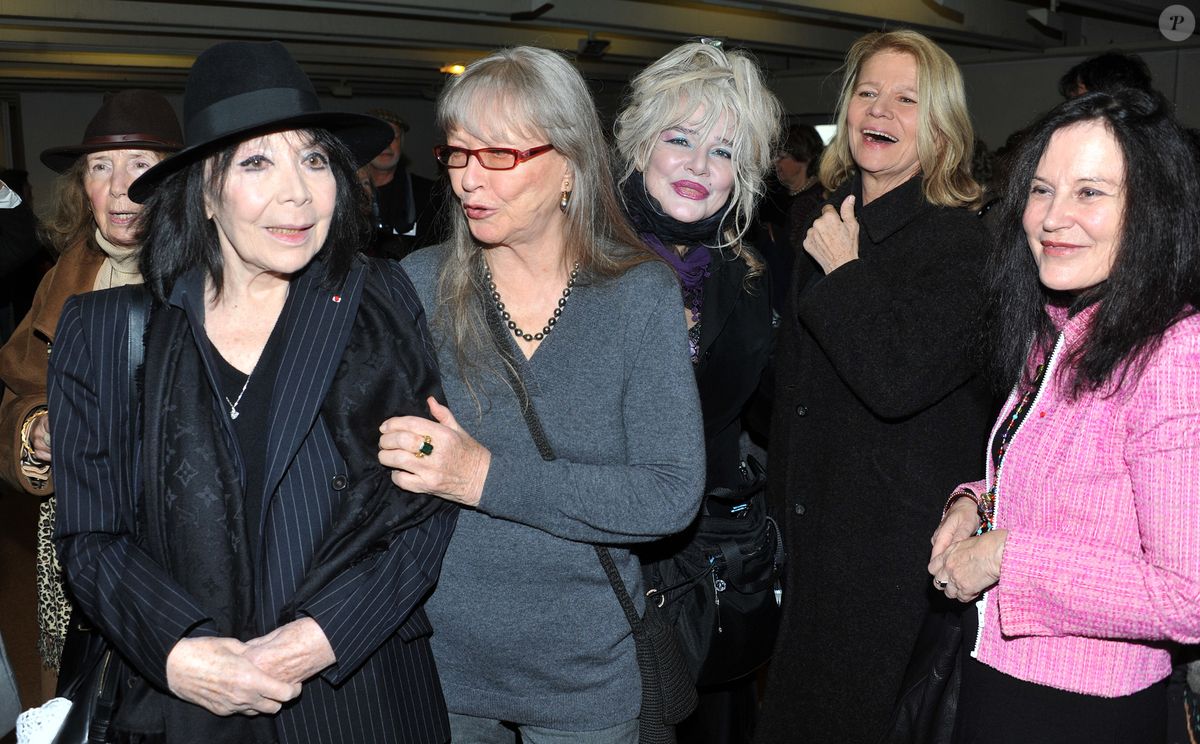 Cette célèbre chanteuse, partie à 93 ans, a passé ses derniers instants à Ramatuelle  entourée de ses "employés de maison" - Purepeople