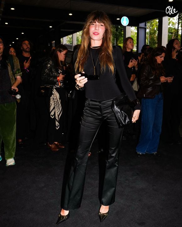 Lou Doillon assiste à Gucci Le défilé de mode The Store pendant la Milan Fashion Week Womenswear Printemps/Été 2027 le 25 septembre 2026 à Milan, en Italie. © Lucia Sabatelli / Bestimage