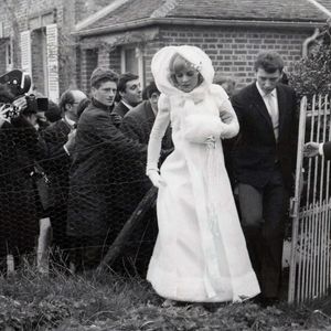 Archives - Sylvie Vartan et Johnny Hallyday lors de leur mariage à Loconville. Le 12 avril 1965
© Keystone Press Agency / Zuma Press / Bestimage