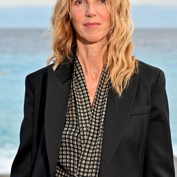“Plusieurs mois, mais ça s’était plus quand j’étais petite ou adolescente”, ajoute-t-elle

Sandrine Kiberlain au photocall pour le film "Sarah Bernhardt, La Divine " lors de la 6ème édition du festival Cinéroman à Nice le 2 octobre 2024.

© Bebert / Jacovides / Bestimage