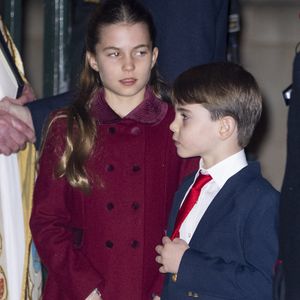 La princesse Charlotte de Galles et le prince Louis de Galles à la messe "Together At Christmas Carol" à l'abbaye de Westminster à Londres, Royaume-Uni, le 6 décembre 2024. GOFF INF / BESTIMAGE