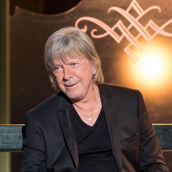 Exclusif - Le chanteur Renaud (Renaud Séchan) - Tournage de l'émission "Merci Renaud" dans les studios de la Plaine Saint-Denis le 15 novembre 2016, qui sera diffusée le samedi 17 décembre 2016 en prime time sur France 2. © Cyril Moreau / Bestimage