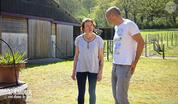 "Je me suis rendu compte que j'avais plus de facilités avec Jérôme. C'est plus fluide mais ça n'enlève en rien des qualités chez toi. Je suis contente de t'avoir rencontré et reste comme tu es", lui adresse Géraldine.

Géraldine fait son choix dans "L'amour est dans le pré"