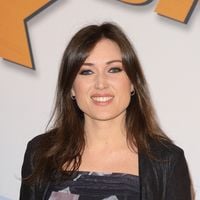 Elsa Esnoult maman comblée : la comédienne partage un tendre cliché aux côtés de son fils Eden et de son compagnon