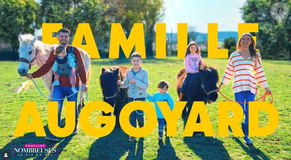Roxanne et Michel Augoyard sont à la tête d'une fratrie de cinq enfants dans "Familles nombreuses, la vie en XXL" sur TF1.