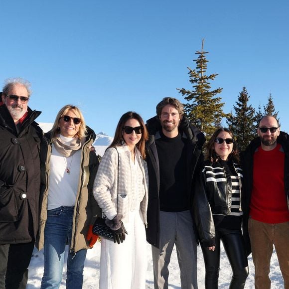 Les membres du jury, Gustave Kervern, Noëmie Saglio, Elsa Zylberstein, Tom Leeb, Izia Higelin et Ken Scott - Personnalités dans le cadre de la 28ème édition du Festival international du film de comédie de l'Alpe d'Huez le 17 janvier 2025. © Dominique Jacovides / Bestimage