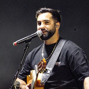 Kendji Girac - Les artistes se produisent lors du concert "Scoop Live" de Radio Scoop à la LDLC Arena de Décines près de Lyon, le 25 février 2025. 
© Sandrine Thesillat / PsnewZ / Bestimage