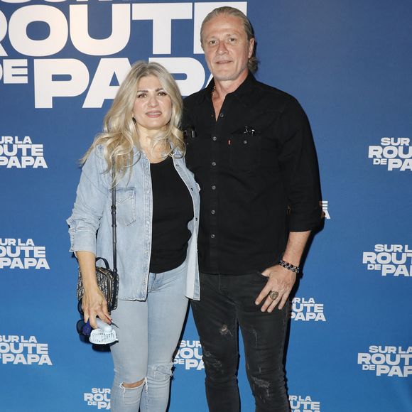 Emmanuel Petit et sa compagne Asma - Avant-Première "Sur la Route de Papa" UGC Bercy à Paris le 16 juin 2025. © Marc Ausset-Lacroix/Bestimage