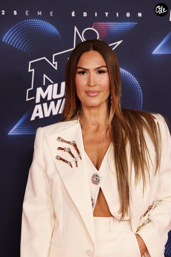 Vitaa au photocall de la 25ème cérémonie des "NRJ Music Awards (NMA)" au palais des Festivals et des Congrès de Cannes, France, le 10 novembre 2023. © Dominique Jacovides/Bestimage