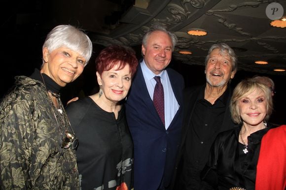 Yolande, la femme de Gilles Dreu, Fabienne Thibeault, Gilles Dreu et Sophie Darel, à "La Nouvelle Eve" à Paris le 11 mai 2022.