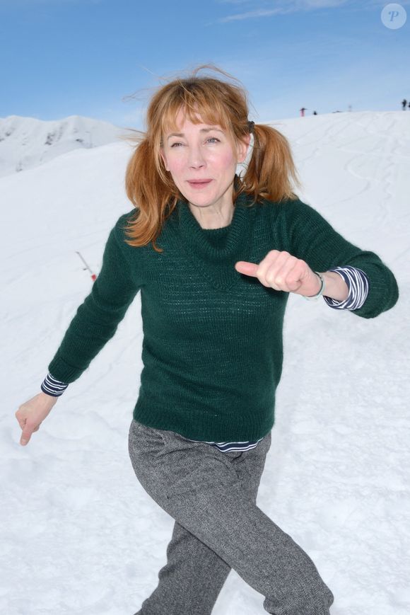 Julie Depardieu assiste au photocall du Jury Fiction dans la neige lors du 20e Festival des Créations Télévisuelles de Luchon à Luchon, France, le 09 Fevrier 2018. Photo par Aurore Marechal/ABACAPRESS.COM