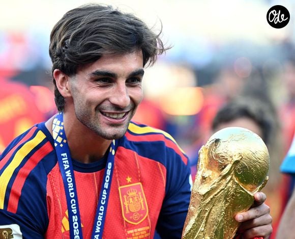 Ibiza reste incontestablement le repaire qui a attiré le plus grand nombre de footballeurs. L'île de la fête par excellence a notamment vu défiler les joueurs espagnols Ferran Torres, Lamine Yamal ou encore Marcos Llorente.

L'Espagne remporte la Coupe du Monde FIFA 2026 (FIFA World Cup 2026) pour la deuxième fois de son histoire.