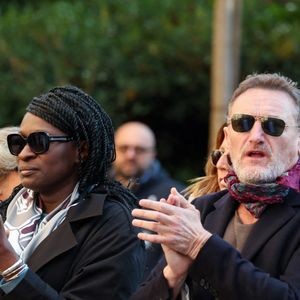 Ramatoulaye Diop, la compagne du défunt, Jean-Paul Rouve - Sortie des Obsèques de Michel Blanc en l'église Saint-Eustache à Paris, le 10 octobre 2024. © Moreau / Jacovides / Bestimage