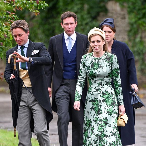 Edoardo Mapelli Mozzi, Jack Brooksbank, Princess Beatrice (La princesse Beatrice d'York), Princess Eugenie (La princesse Eugenie d'York enceinte) - Mariage royal de Peter Phillips et Harriet Sperling à l'église All Saints' Church de Kemble le 6 juin 2026. Photo : Backgrid UK/ Bestimage