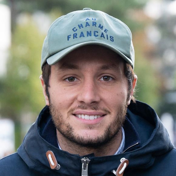 En 10 ans, il a conquis les sommets de la chanson française...

Vianney et sa compagne Catherine Robert assistent aux Internationaux de France 2020 à Roland Garros le 04 octobre 2020 à Paris, France. Photo by Laurent Zabulon/ABACAPRESS.COM